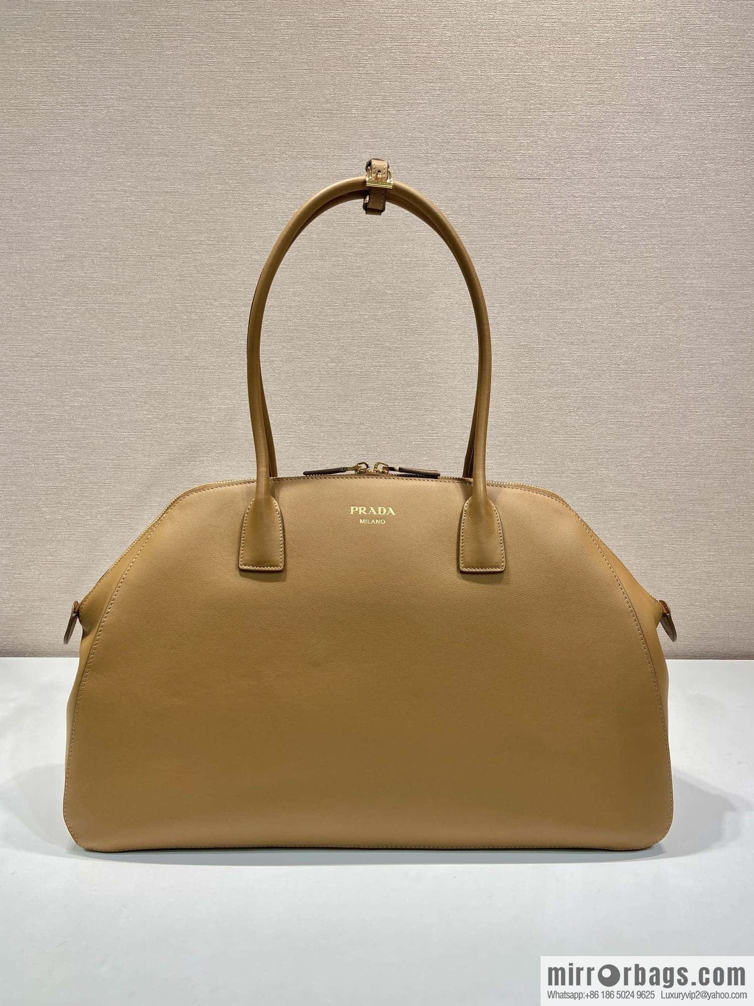 PRADA 🎉 new 🎉 1BG506 brown