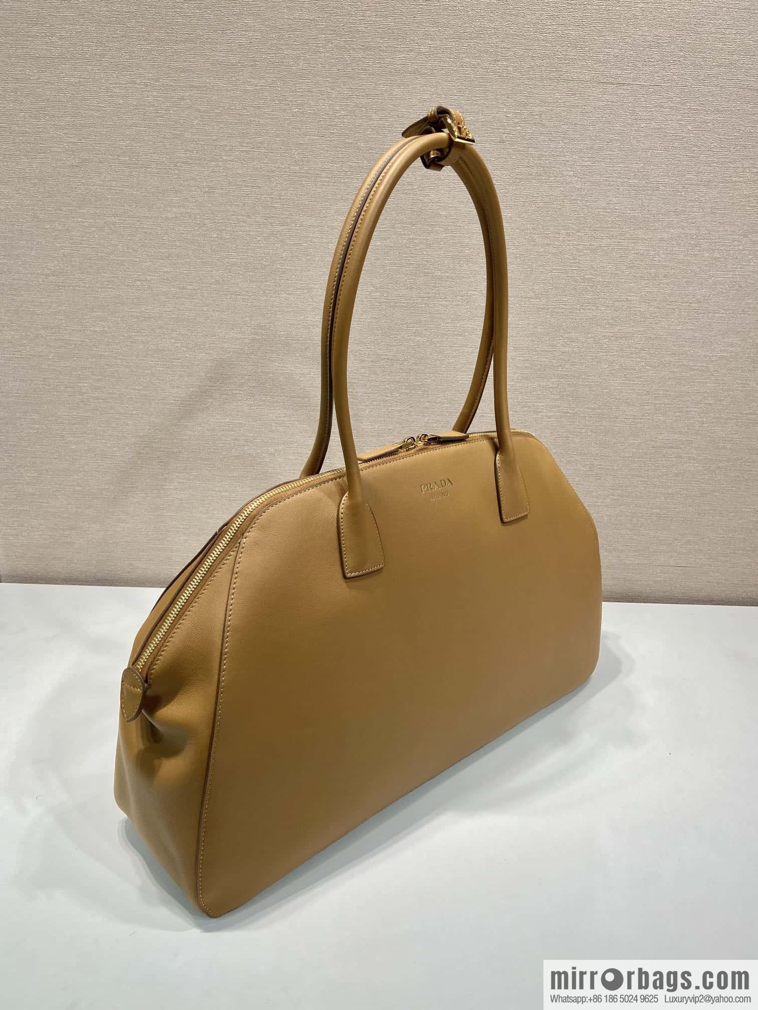 PRADA 🎉 new 🎉 1BG506 brown