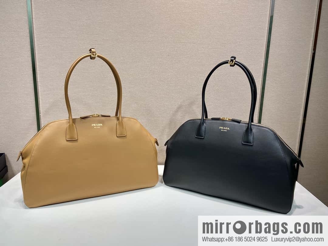 PRADA 🎉 new 🎉 1BG506 brown