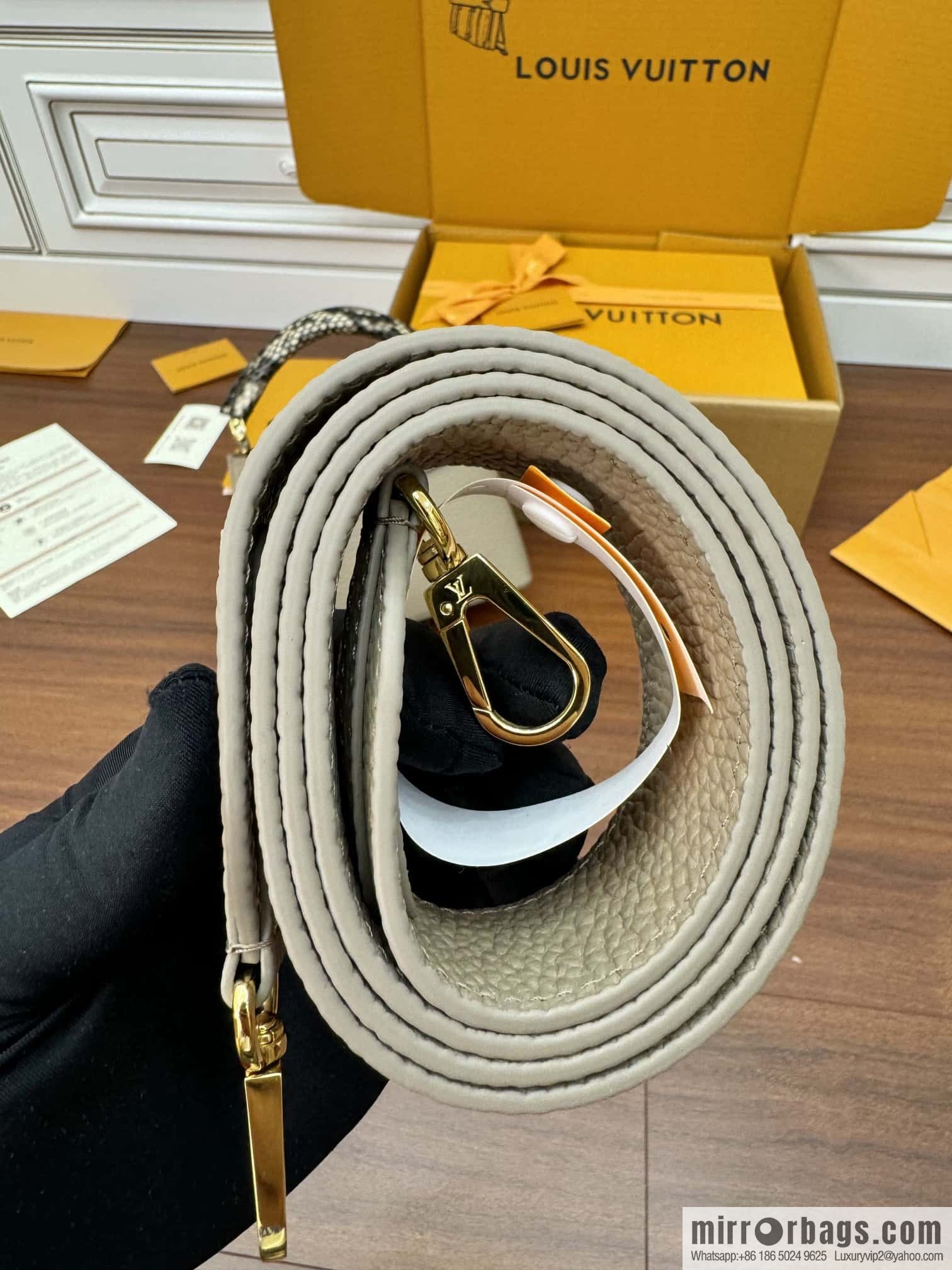 LV N81258 CAPUCINES mini handbag