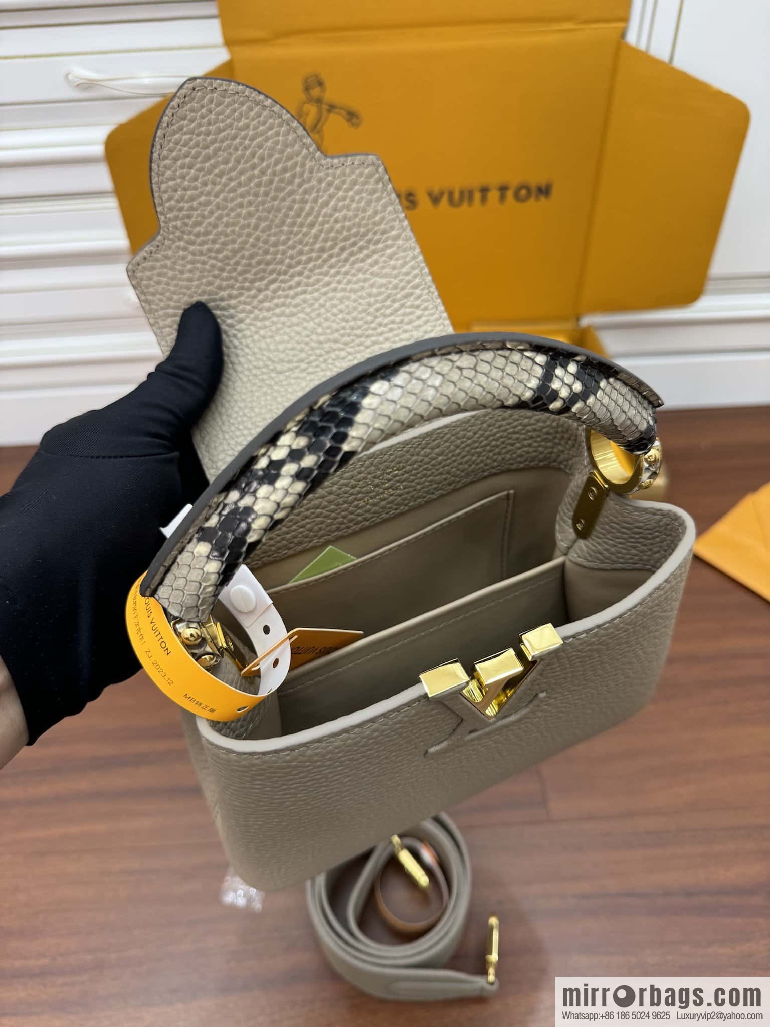 LV N81258 CAPUCINES mini handbag