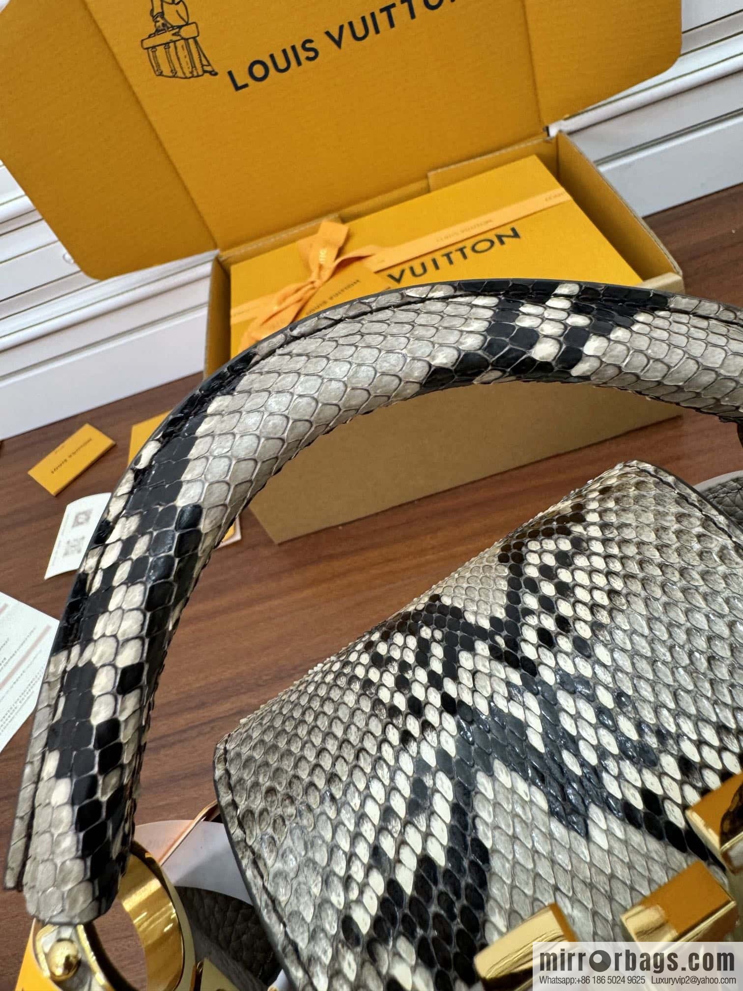 LV N81258 CAPUCINES mini handbag