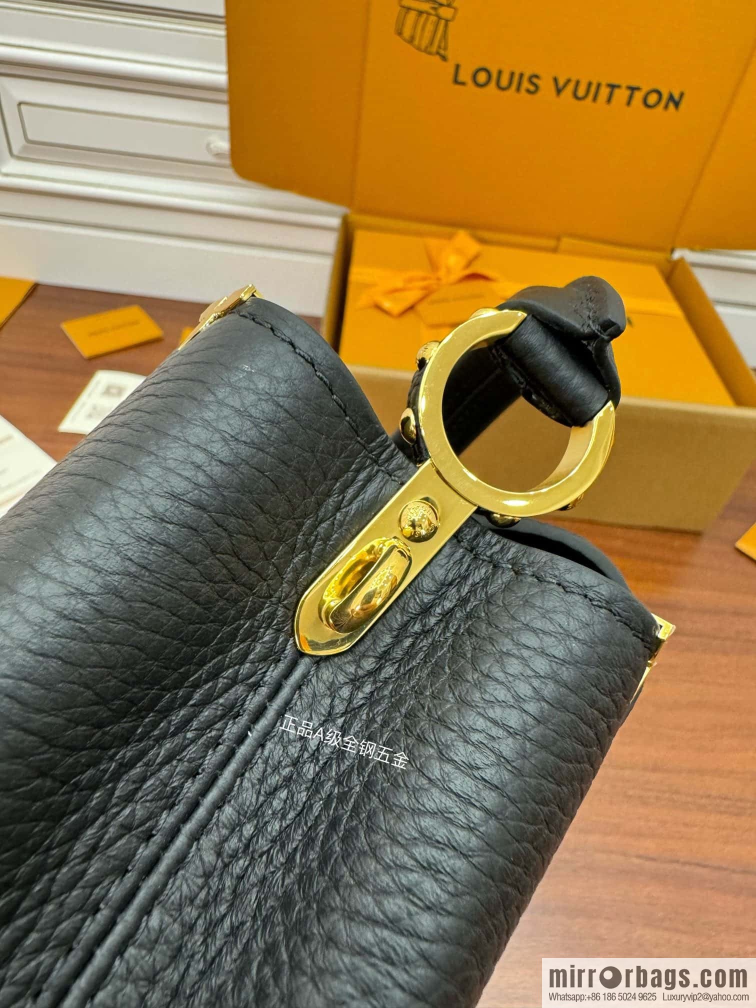 LV M56669 Capucines mini handbag