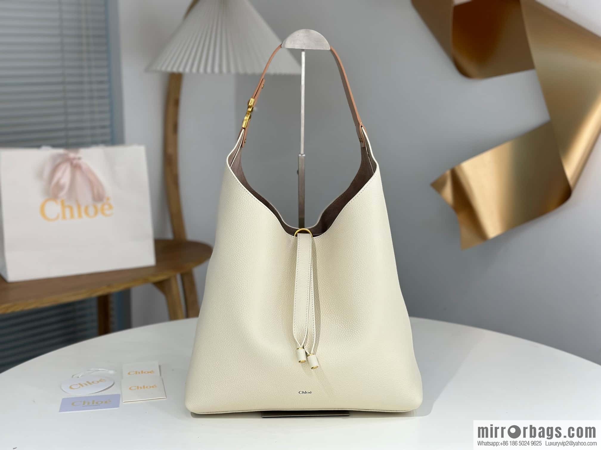 Marcie Hobo bag 💕 36CM white