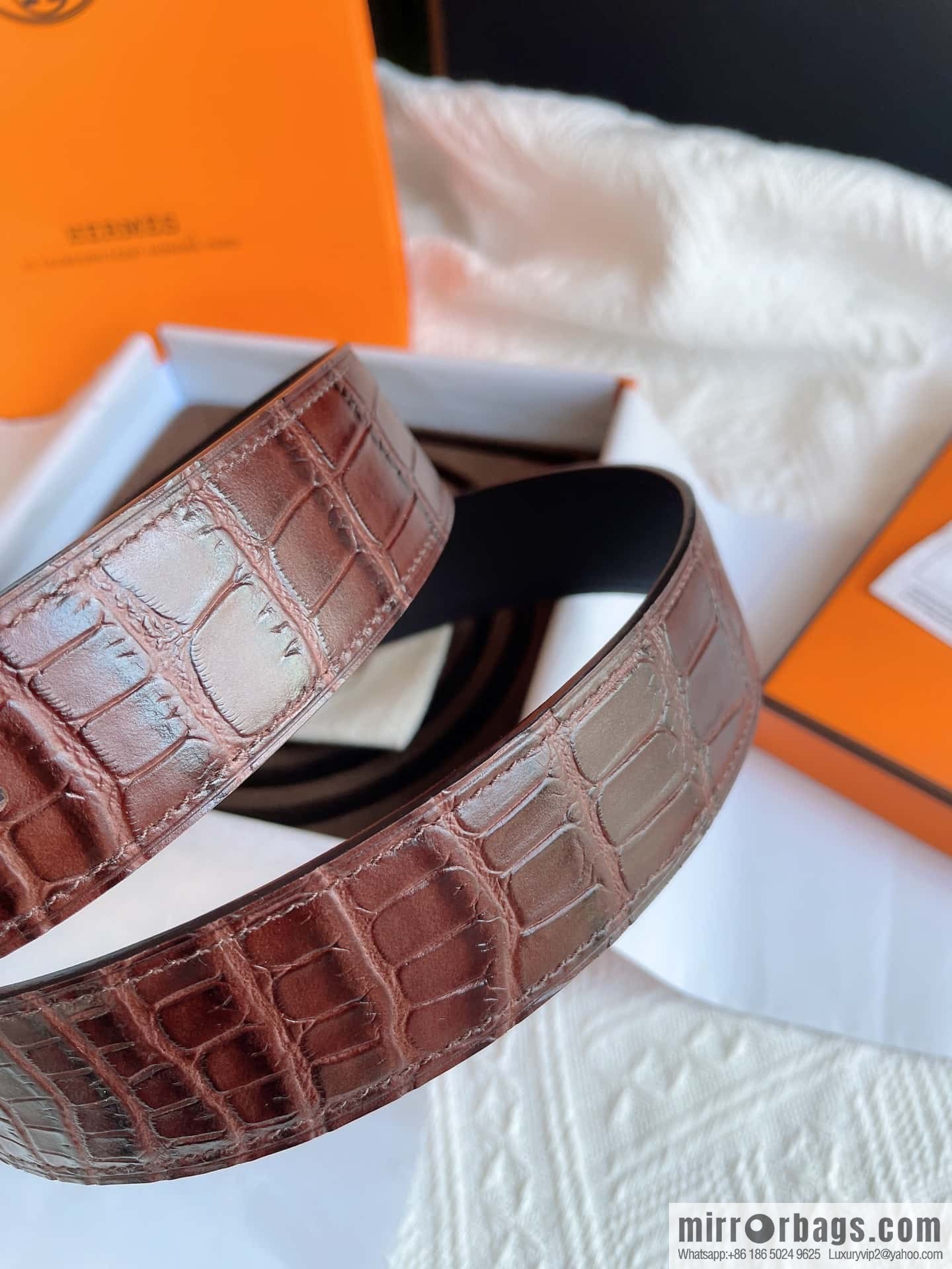 Hermès, imported leather pressed alligator leather bottom men's 38cm belt