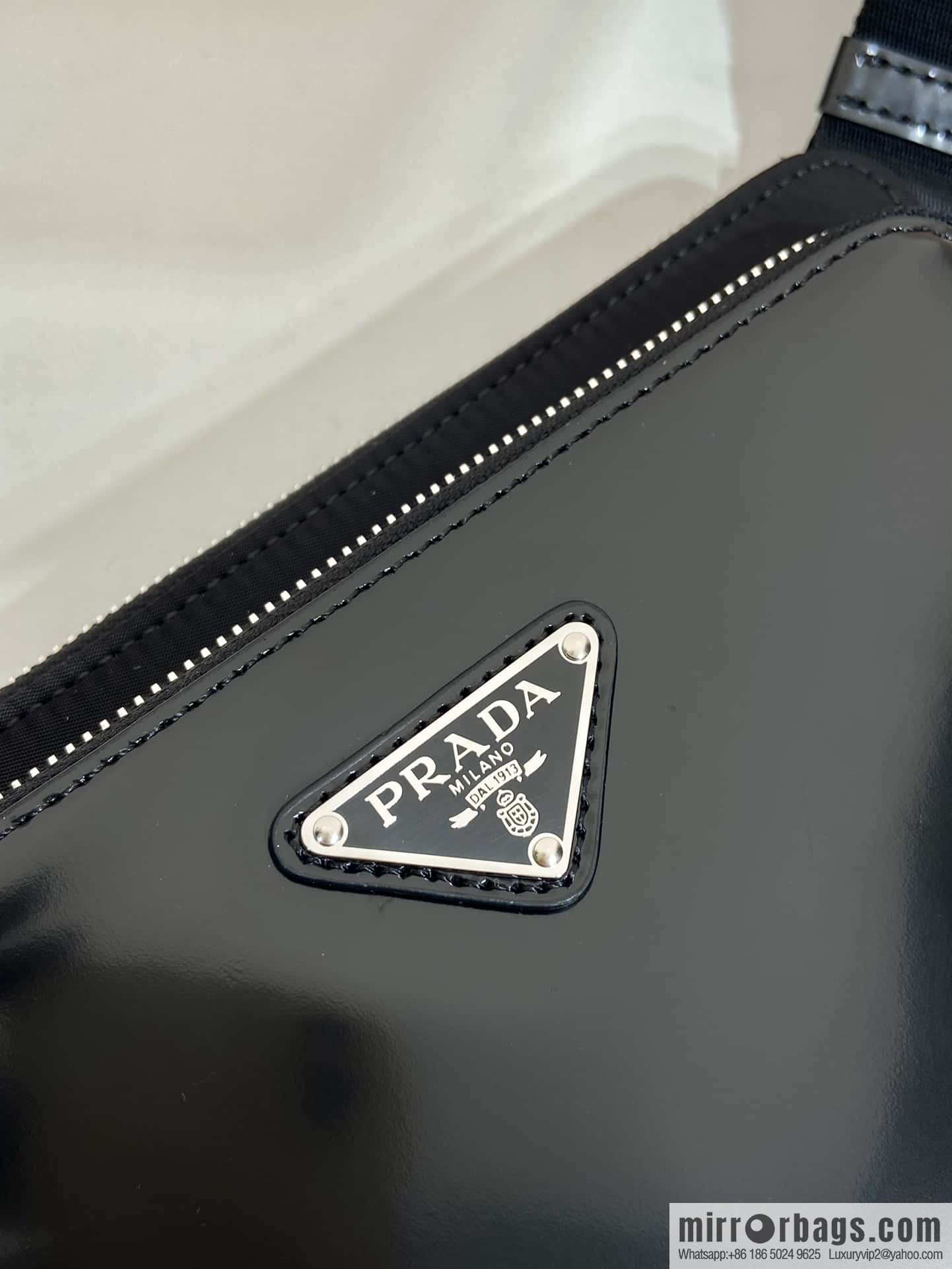 PRADA 🎉 new fanny pack 🎉 2VH156A🎉
