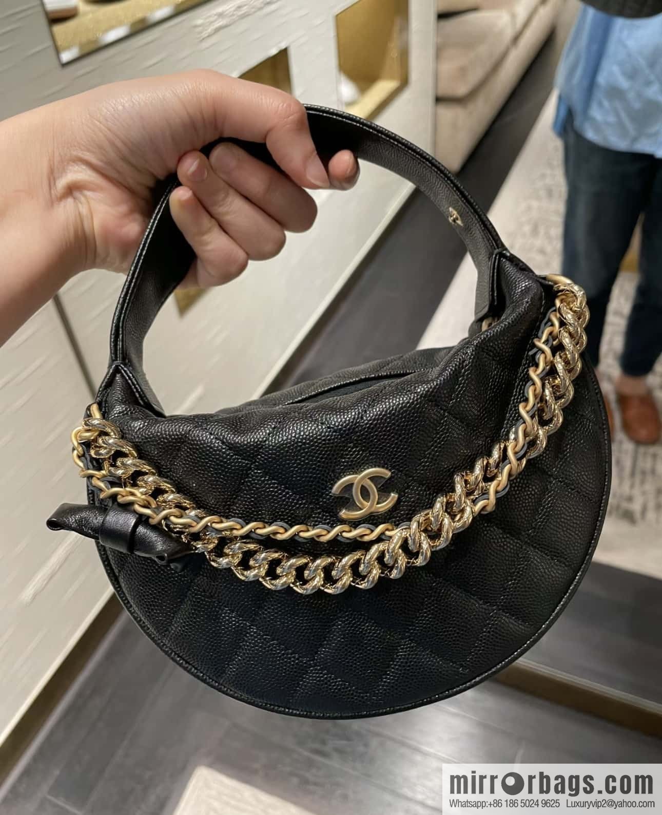 CHANEL 24S spring and summer series, super hot hula hoop AP3943