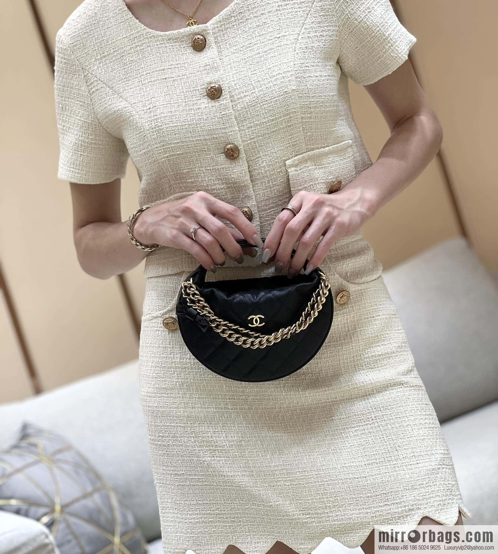 CHANEL 24S spring and summer series, super hot hula hoop AP3943