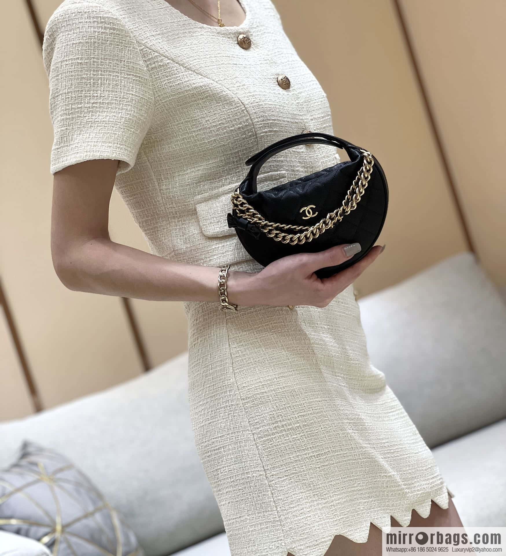 CHANEL 24S spring and summer series, super hot hula hoop AP3943