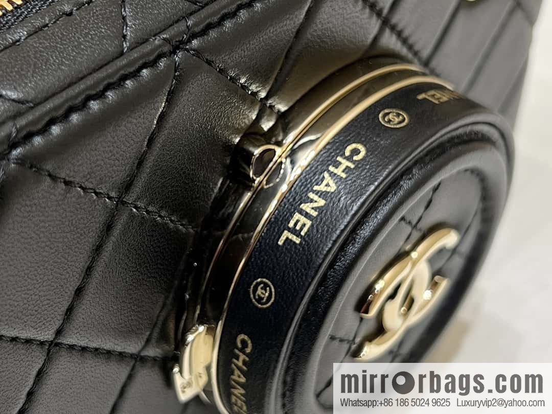 CHANEL 24S Spring and Summer Collection, AS4817 exclusive to global limited edition collectors