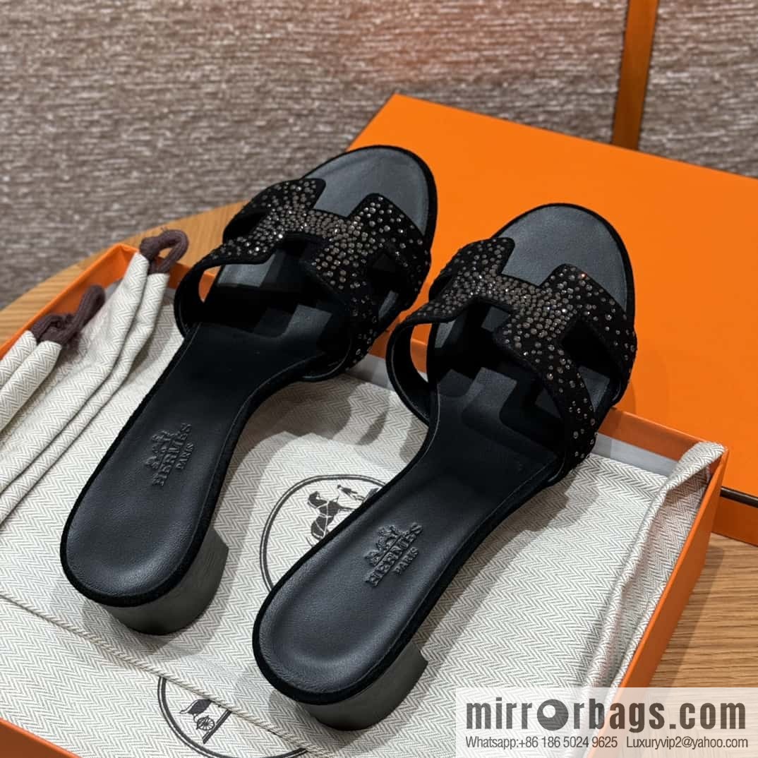 Hermès 10,000-year-old classic, the latest diamond surface H tow