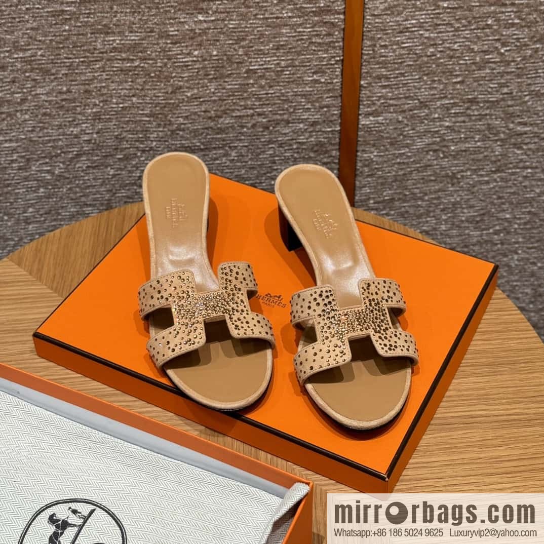 Hermès 10,000-year-old classic, the latest diamond surface H tow