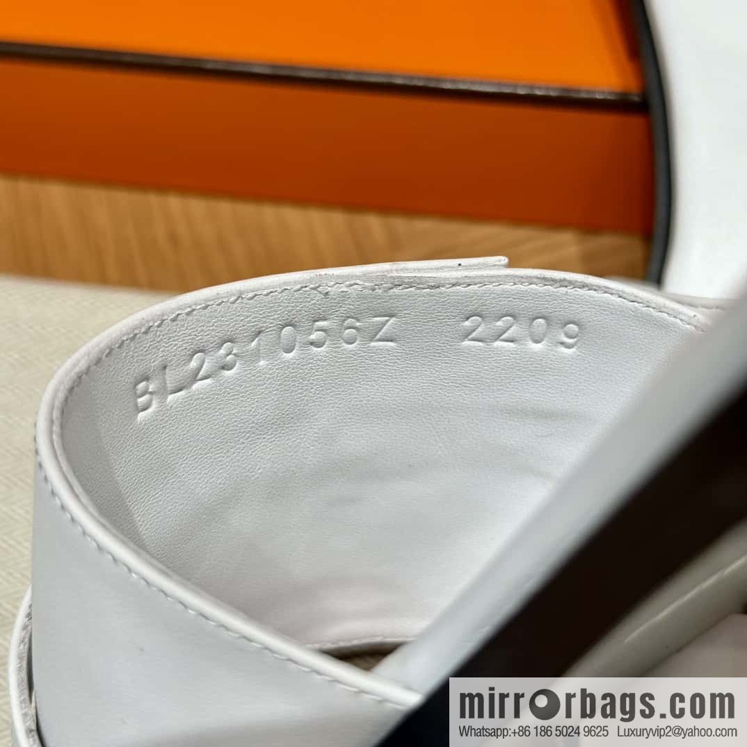 Hermès 183Kelly tow sandals Gigi50 white/01Blanc