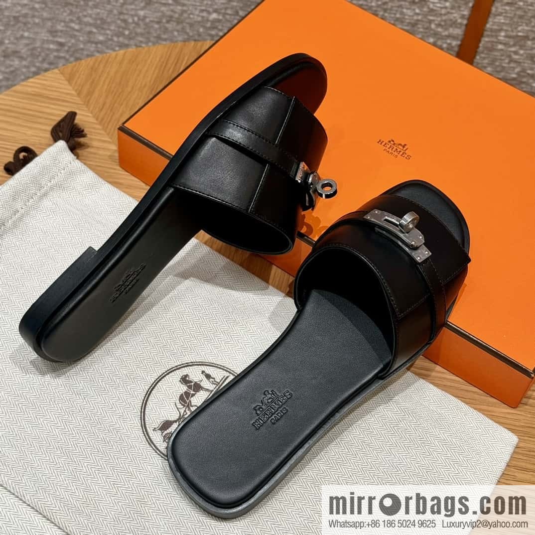 Hermès 183Kelly tow sandals Gigi50 black/CK89/Noir