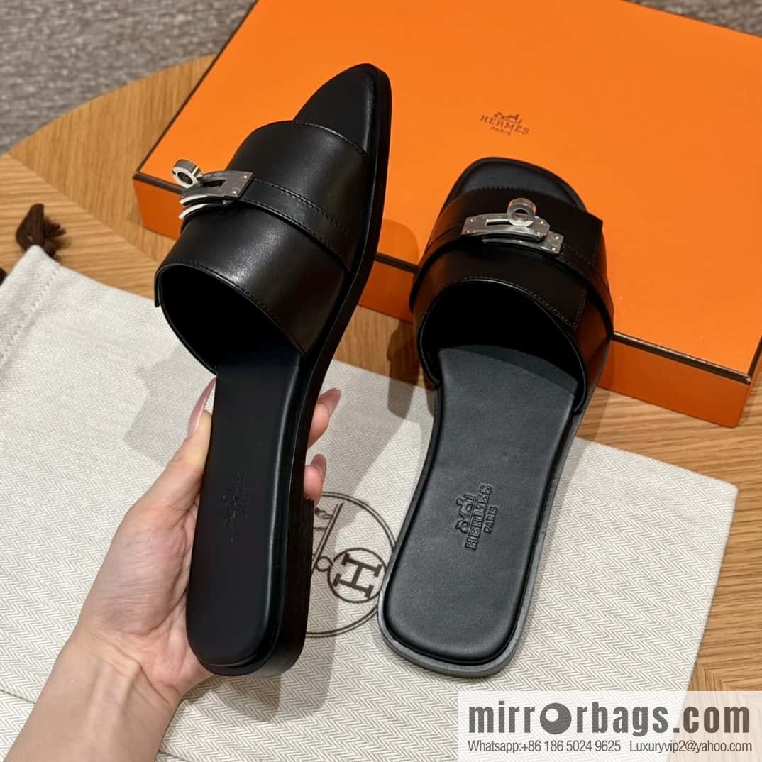 Hermès 183Kelly tow sandals Gigi50 black/CK89/Noir