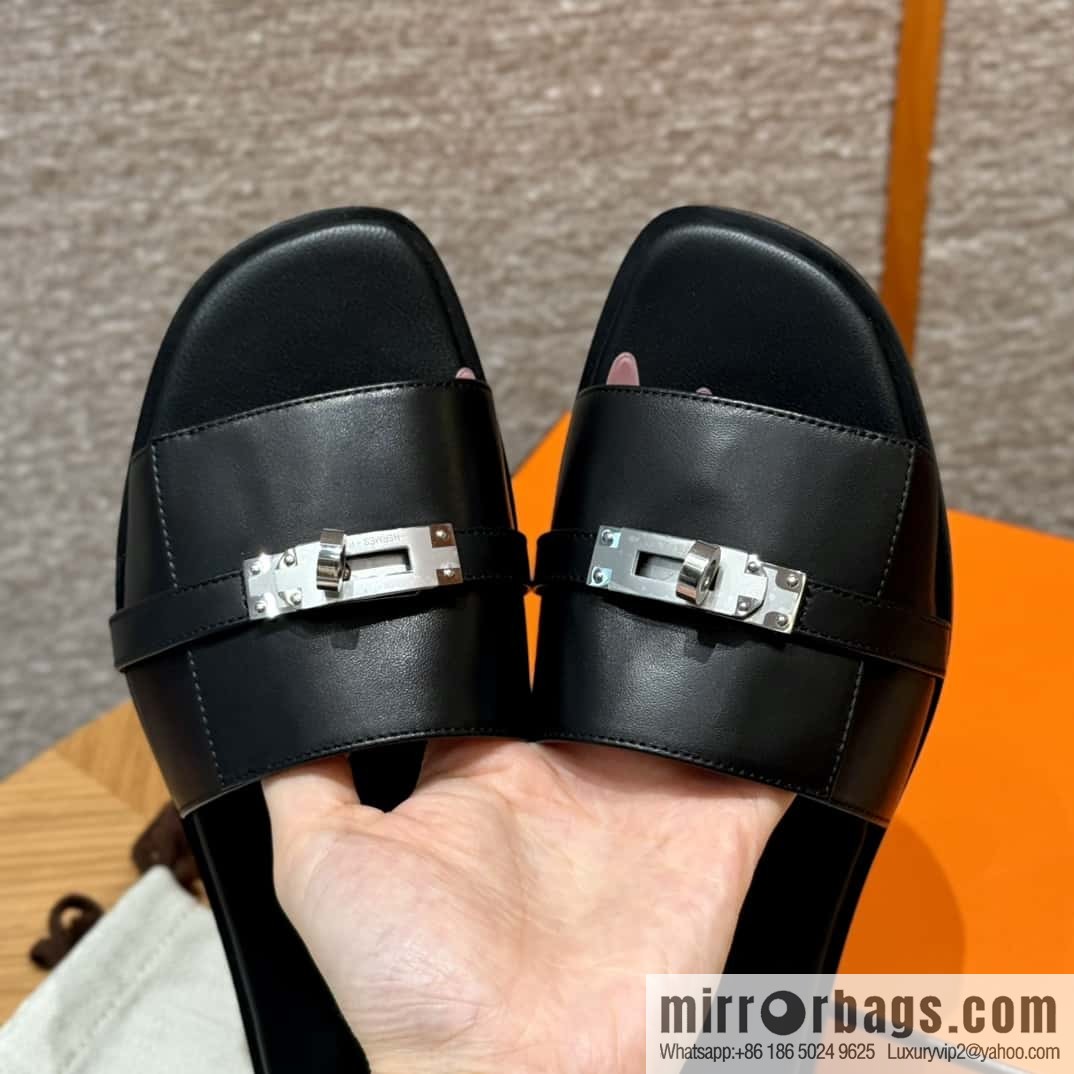 Hermès 183Kelly tow sandals Gigi50 black/CK89/Noir