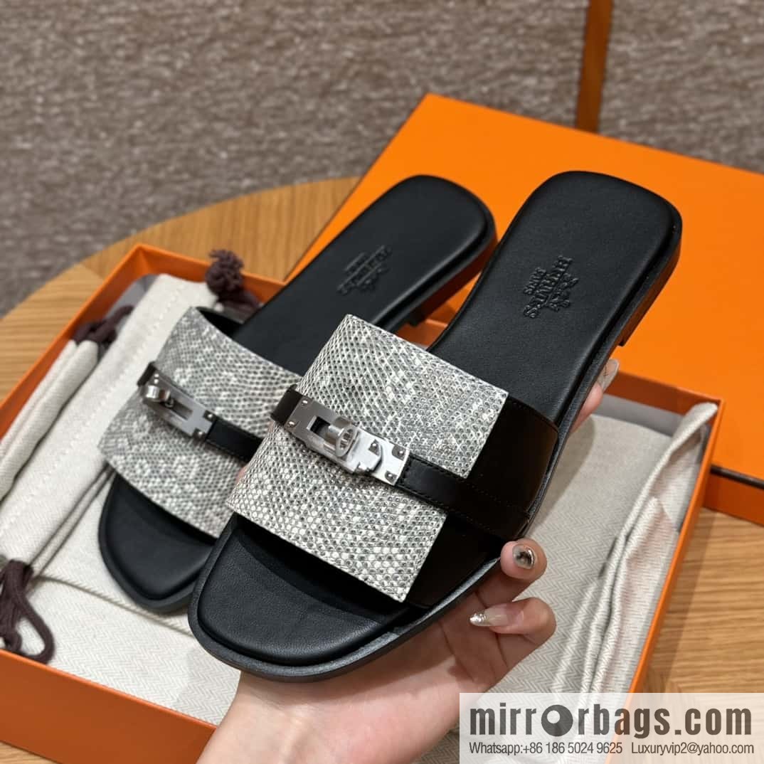 Hermès 183Kelly tow sandals Gigi50 black/CK89/Noir/Himalaya/Lizard primary color