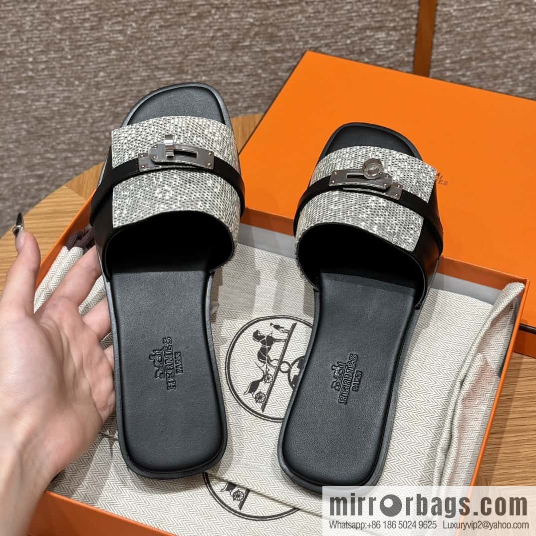 Hermès 183Kelly tow sandals Gigi50 black/CK89/Noir/Himalaya/Lizard primary color