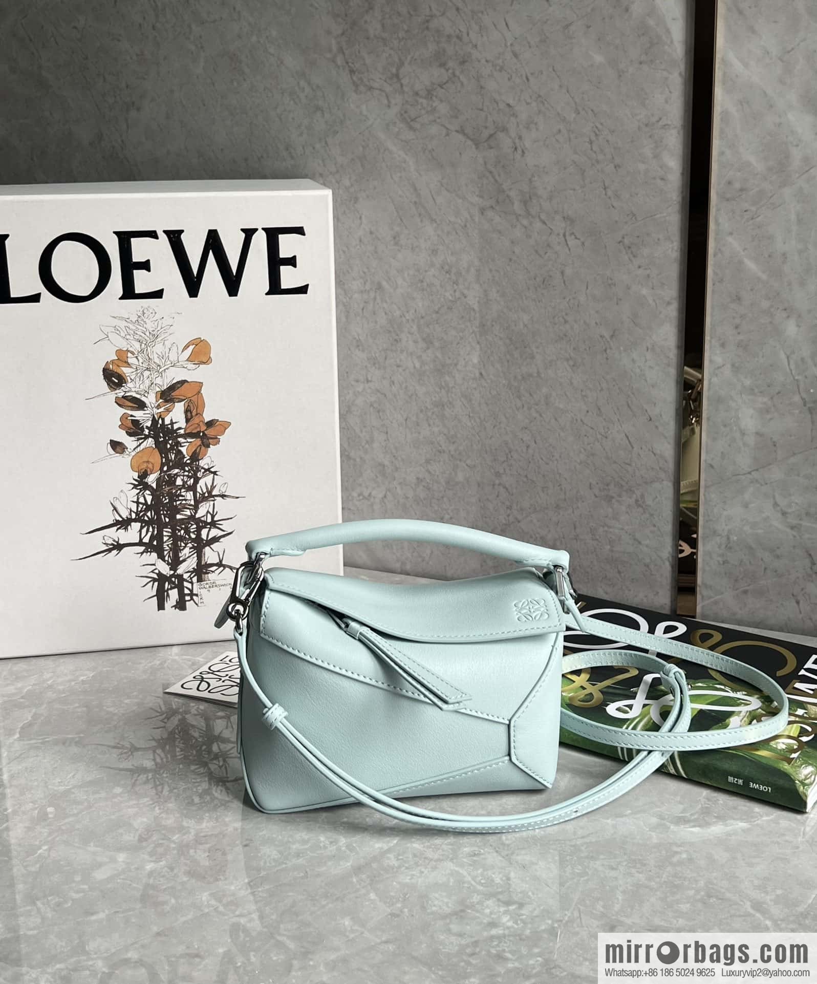 LOEWE new practice mini puzzle geometric bag 18CM 0680