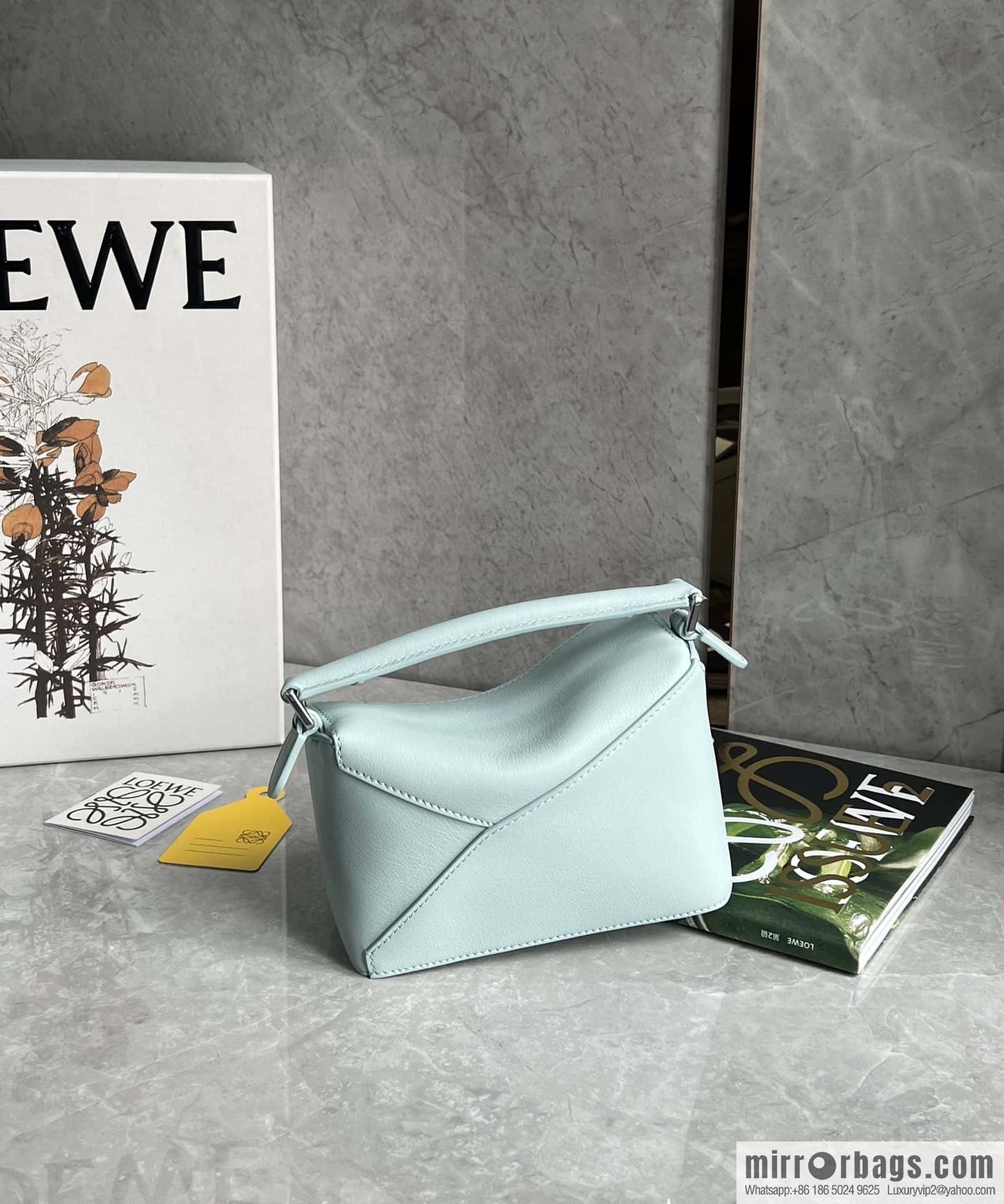 LOEWE new practice mini puzzle geometric bag 18CM 0680
