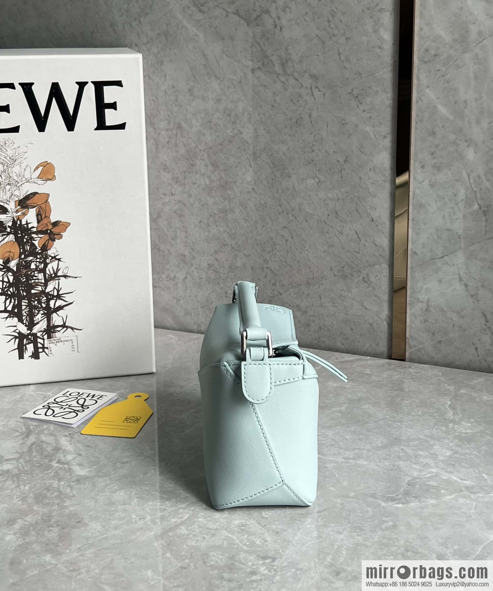LOEWE new practice mini puzzle geometric bag 18CM 0680