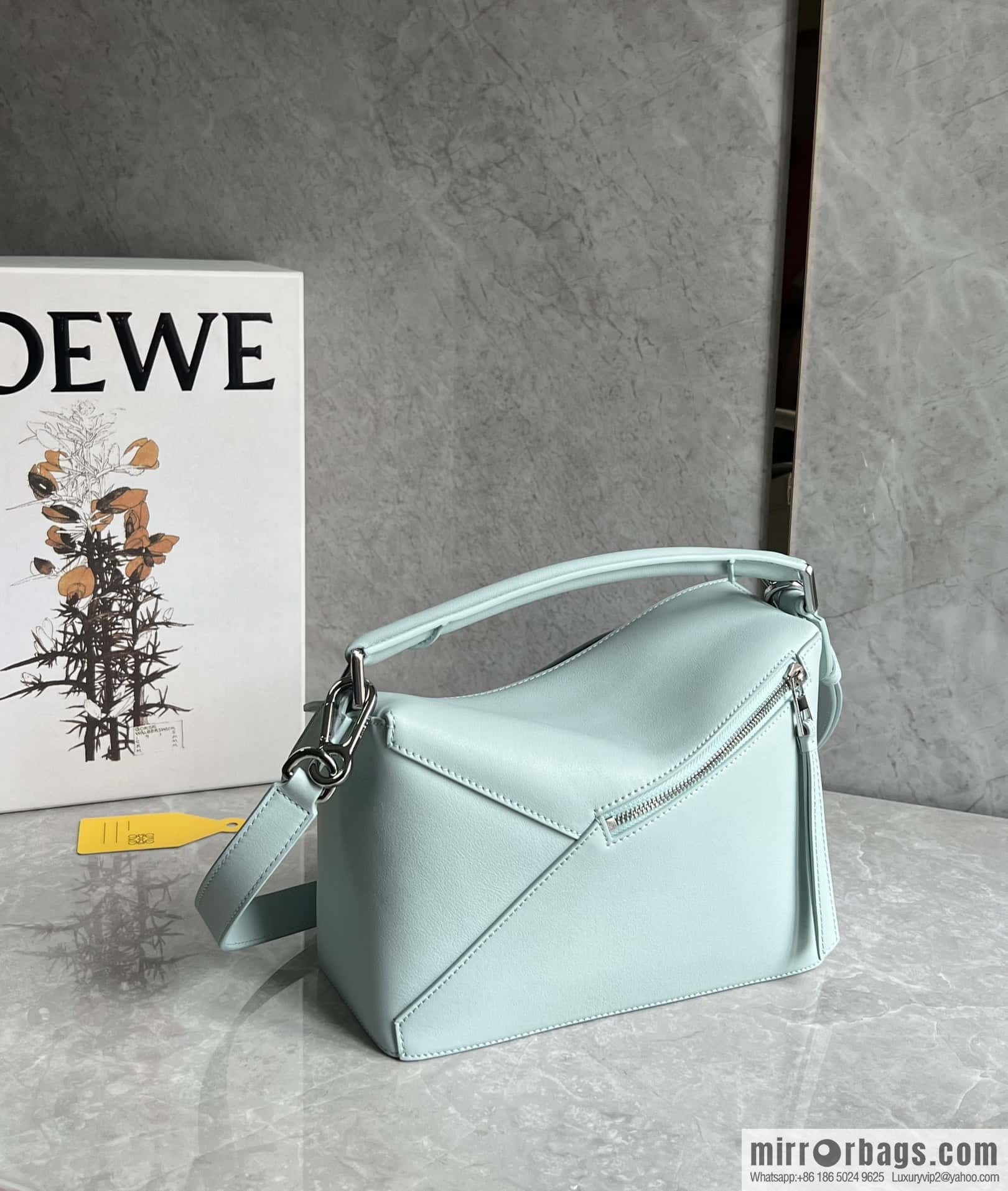 LOEWE new approach puzzle geometric pack 24CM 0681