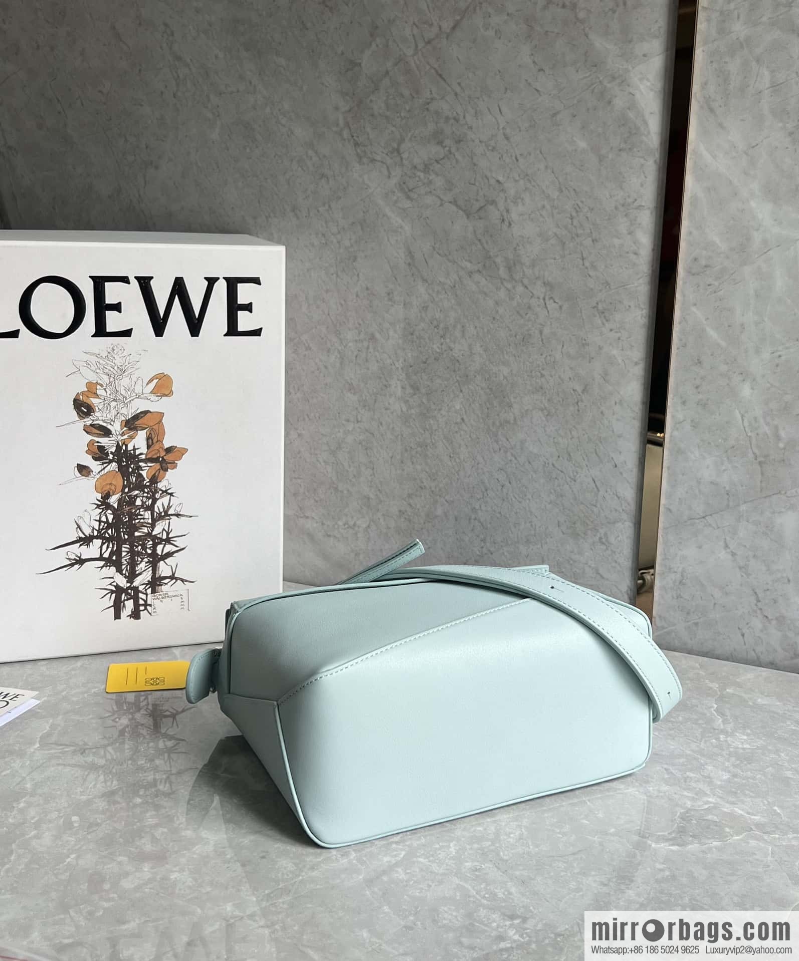 LOEWE new approach puzzle geometric pack 24CM 0681