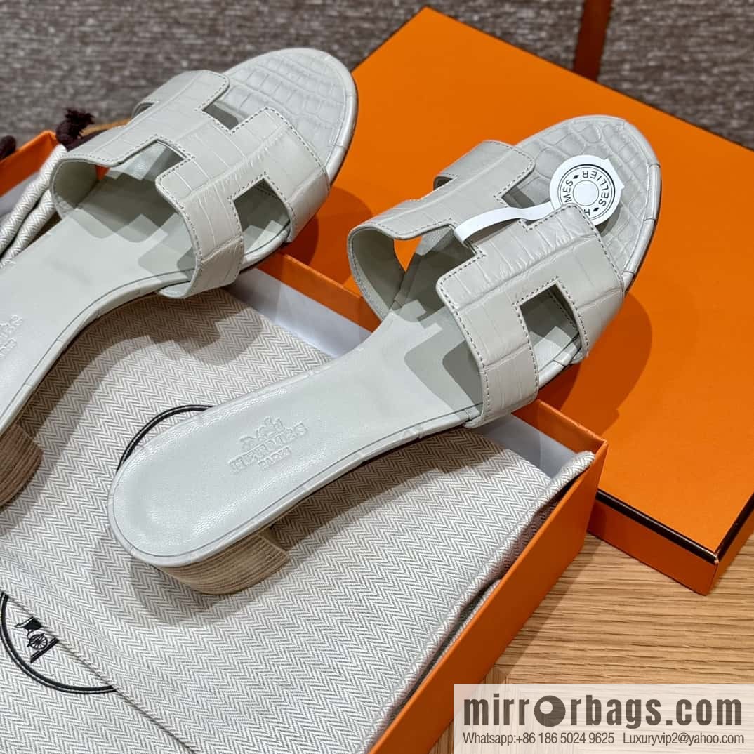 Hermès 185 Oasis High Heel Sandals 8L/Beton/Glacier White