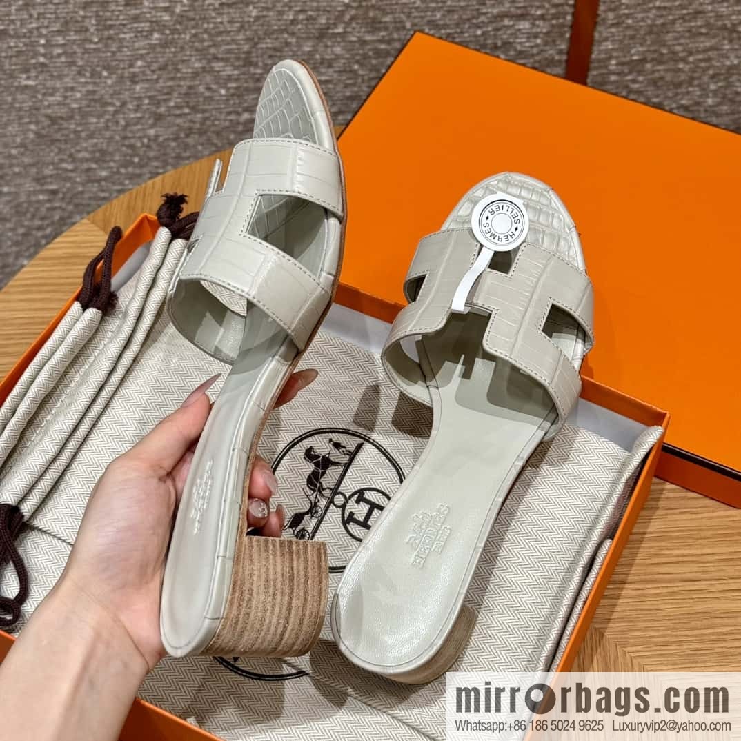 Hermès 185 Oasis High Heel Sandals 8L/Beton/Glacier White