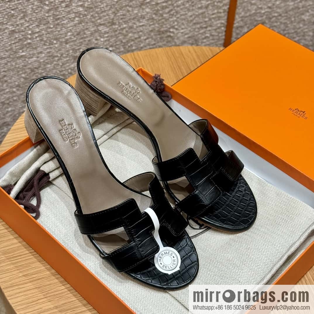 Hermès 185 Oasis high-heeled sandals, black/ck89/noir