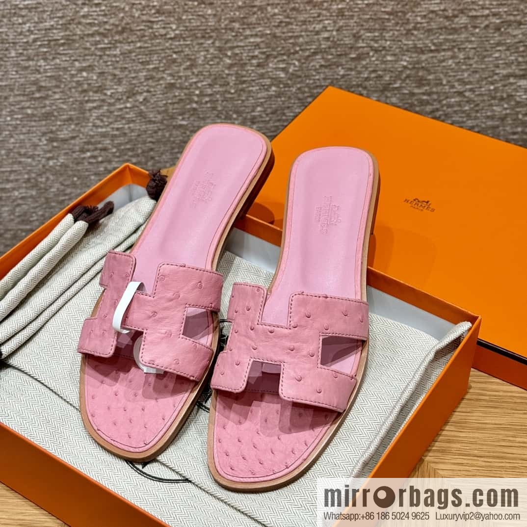 Hermès 181 Oran Sandals, Ceramic Powder/94/Terre Cuite
