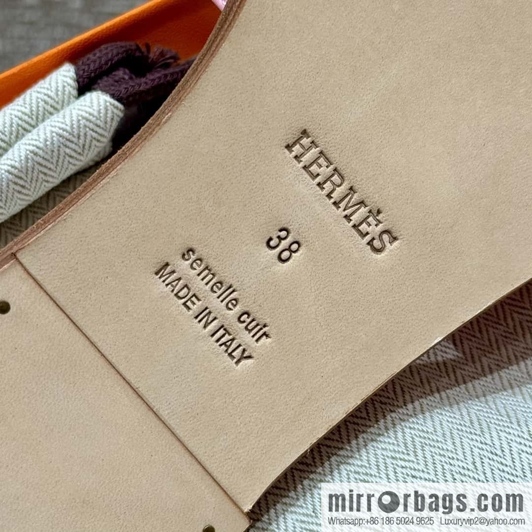 Hermès 181 Oran Sandals, Ceramic Powder/94/Terre Cuite