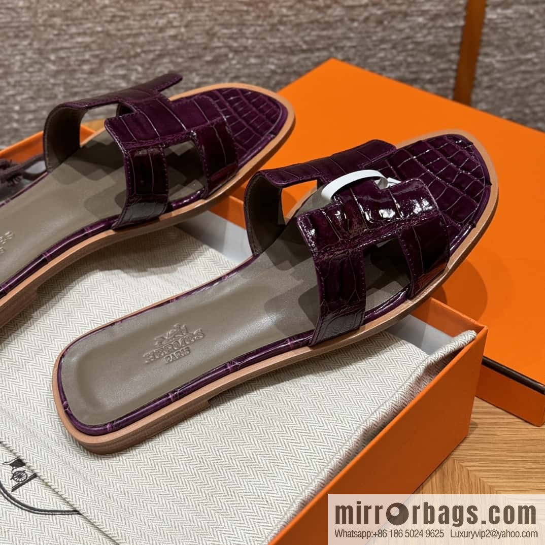 Hermès 181 Oran Sandals N5/Cassis/Gallon Purple