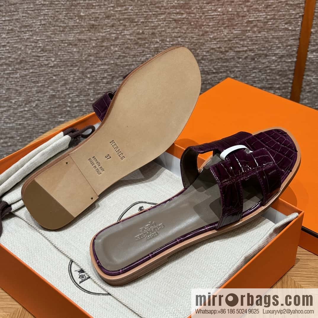 Hermès 181 Oran Sandals N5/Cassis/Gallon Purple