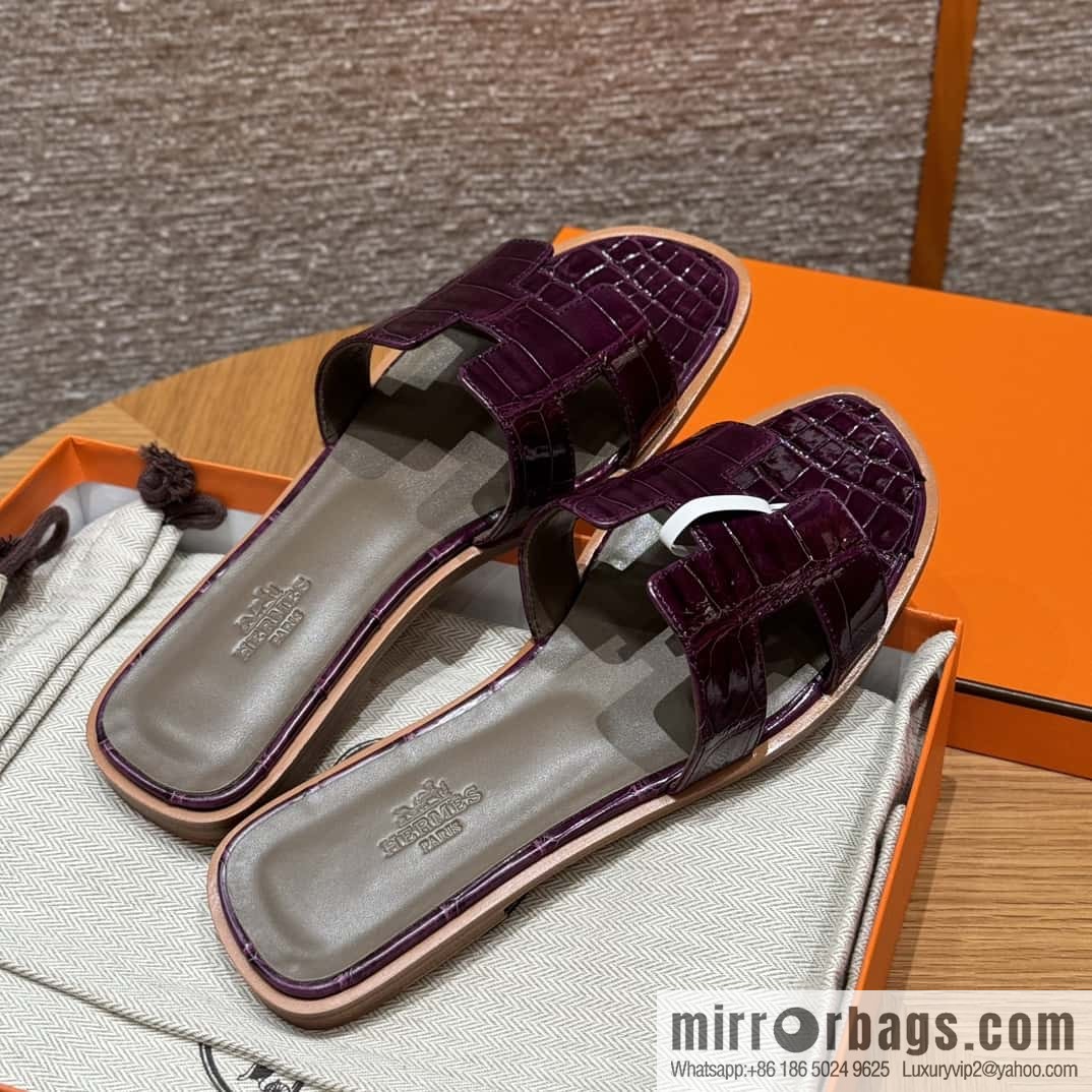 Hermès 181 Oran Sandals N5/Cassis/Gallon Purple