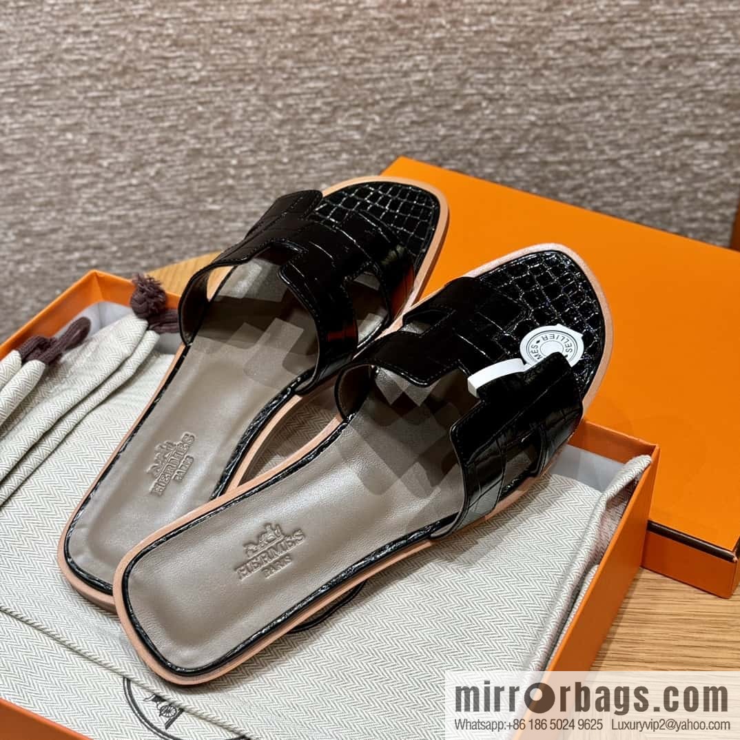 Hermès 181 Oran sandals alligator/crocodile 🐊 black/ck89/noir