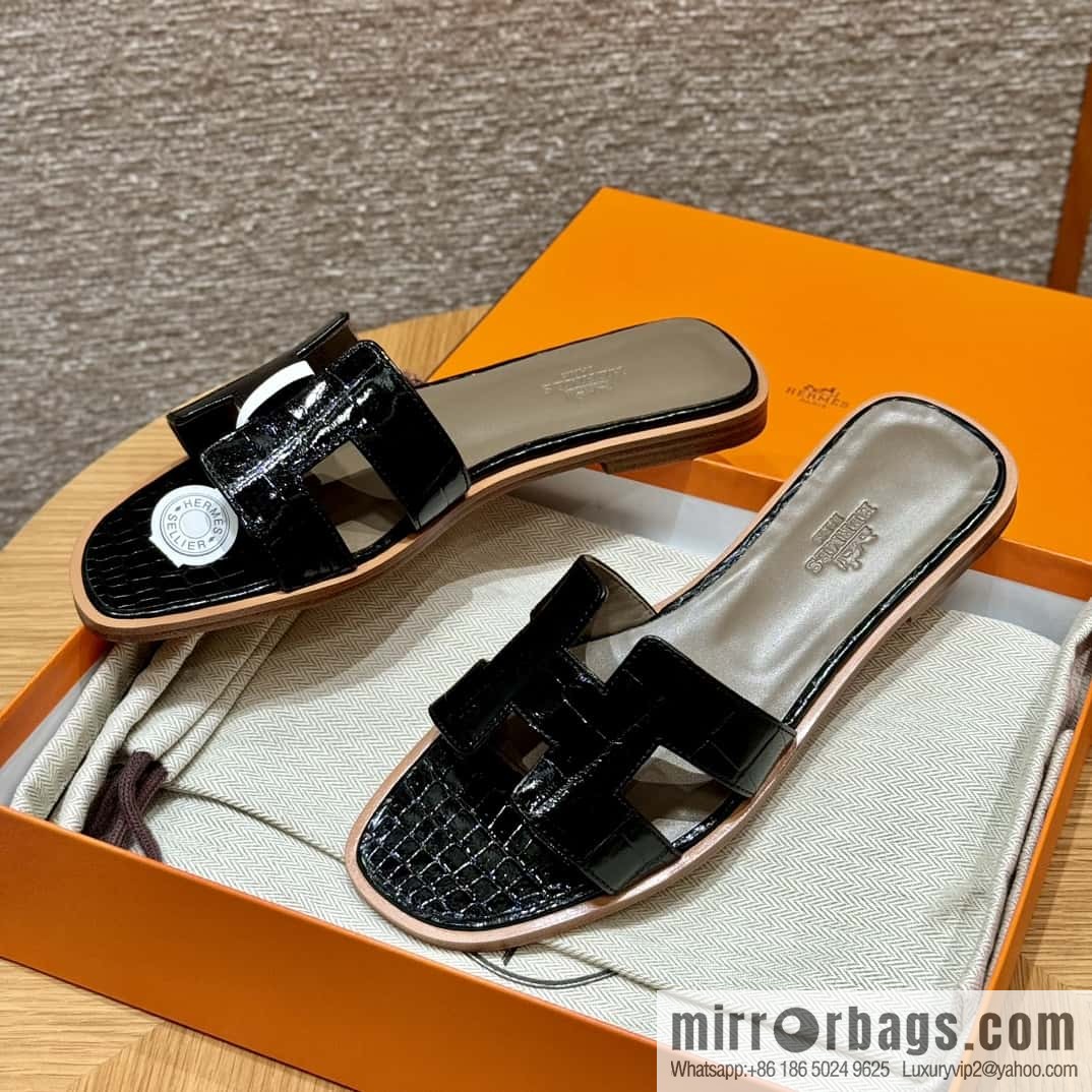 Hermès 181 Oran sandals alligator/crocodile 🐊 black/ck89/noir