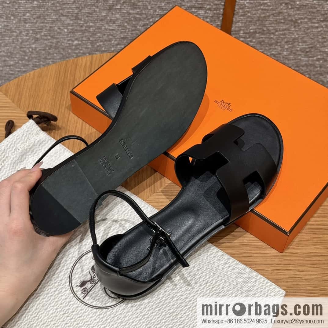 Hermès 196 Santorini Sandals 50 Plain Weave/Swift Black/CK89/Noir