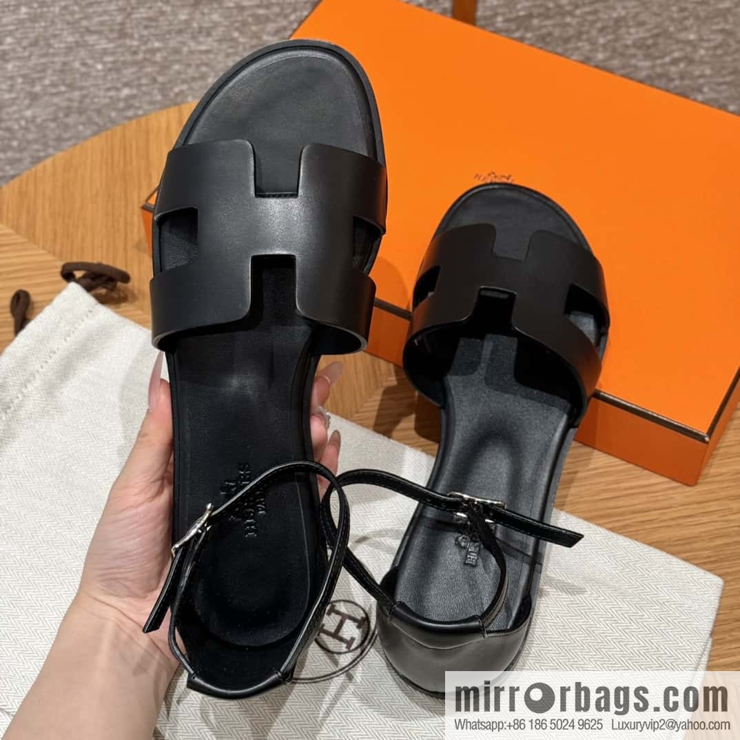 Hermès 196 Santorini Sandals 50 Plain Weave/Swift Black/CK89/Noir