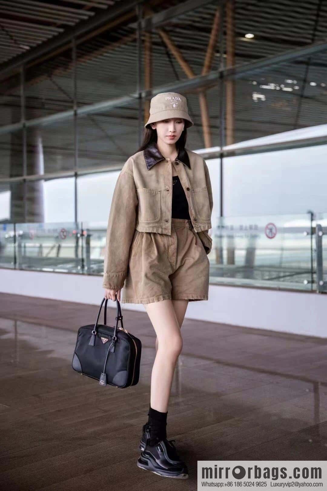 PRADA 🎉 new medieval bag 🎉 1BB114 large
