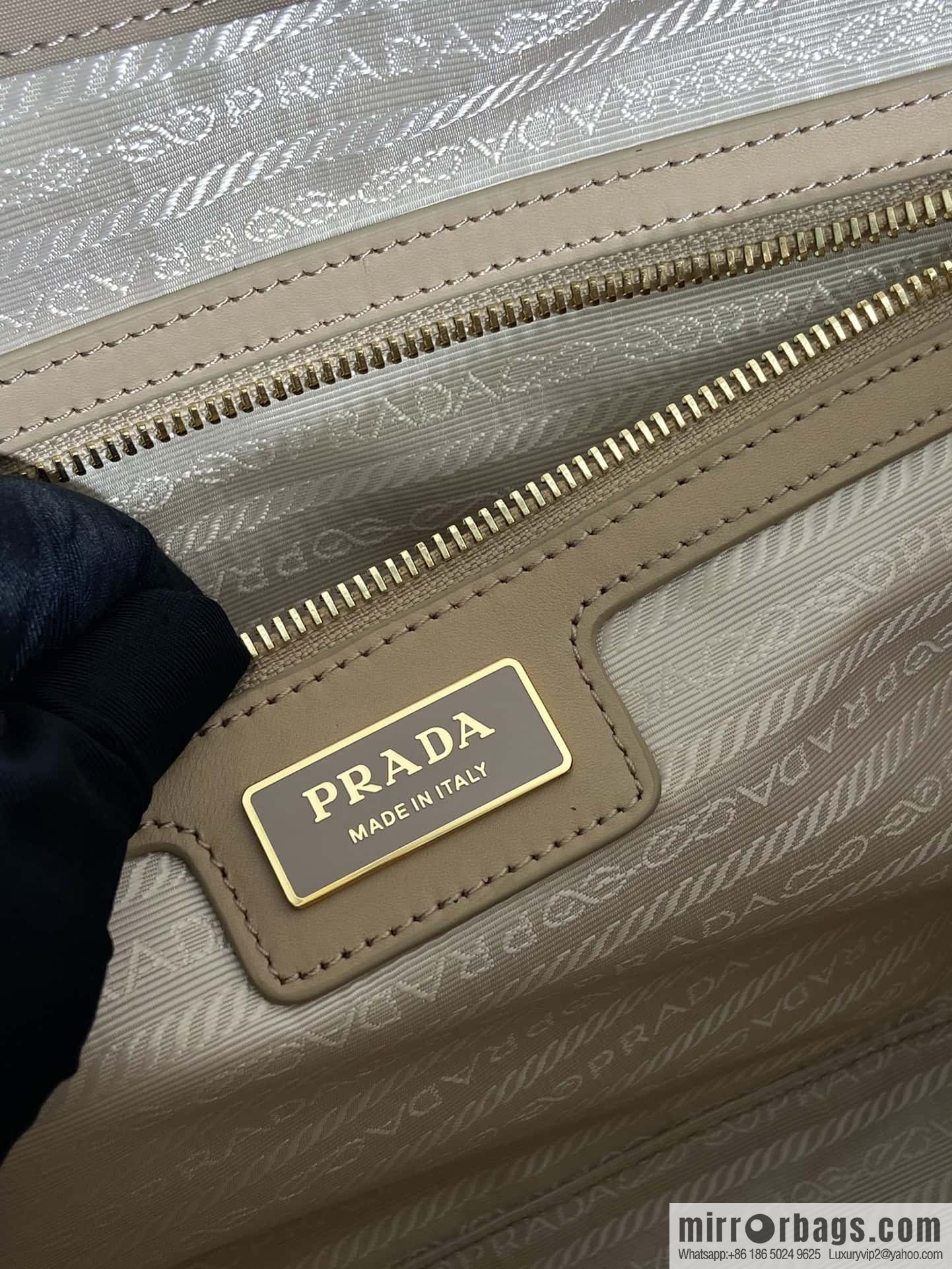 PRADA 🎉 new medieval bag 🎉 1BB114 large
