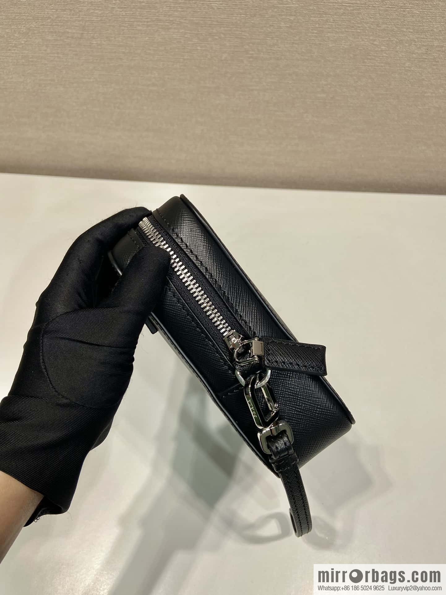 PRADA 🎉 new handbag 🎉 2VF017 men's handbag