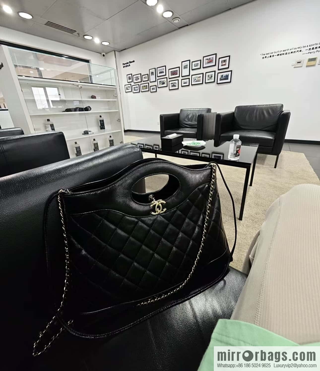 CHANEL 24S horizontal 31bag oil wax sheepskin AS4854 black