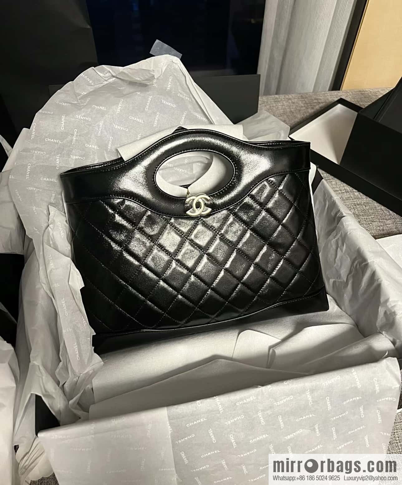 CHANEL 24S horizontal 31bag oil wax sheepskin AS4854 black