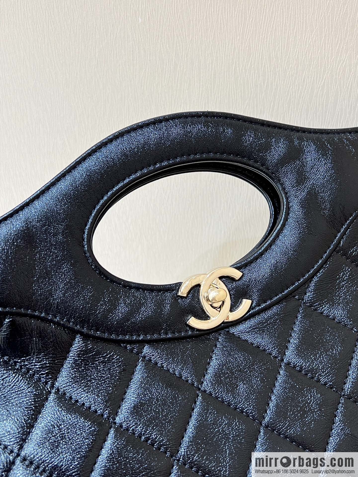 CHANEL 24S horizontal 31bag oil wax sheepskin AS4854 black