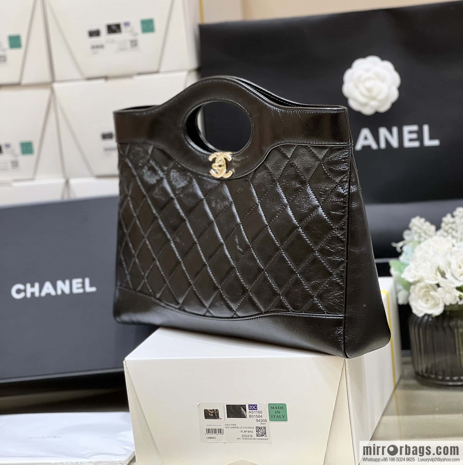 CHANEL 24S horizontal 31bag oil wax sheepskin AS4854 black