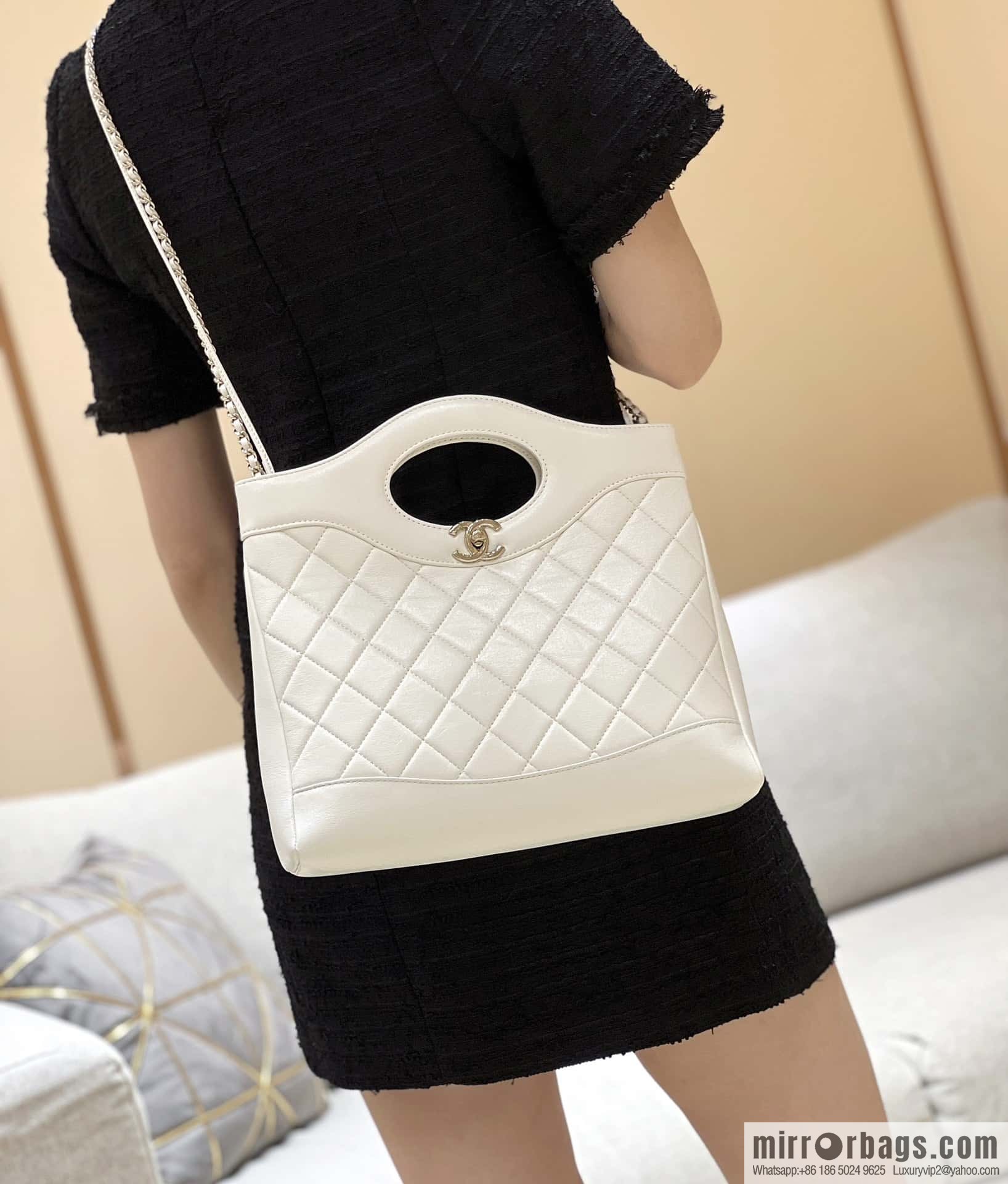 CHANEL 24S New S 31bag oil wax sheepskin AS4853 white