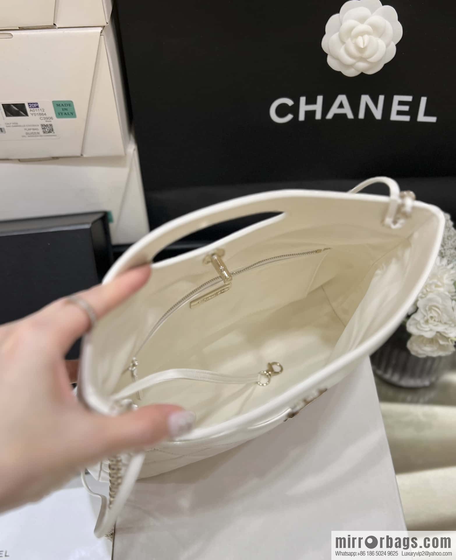 CHANEL 24S New S 31bag oil wax sheepskin AS4853 white