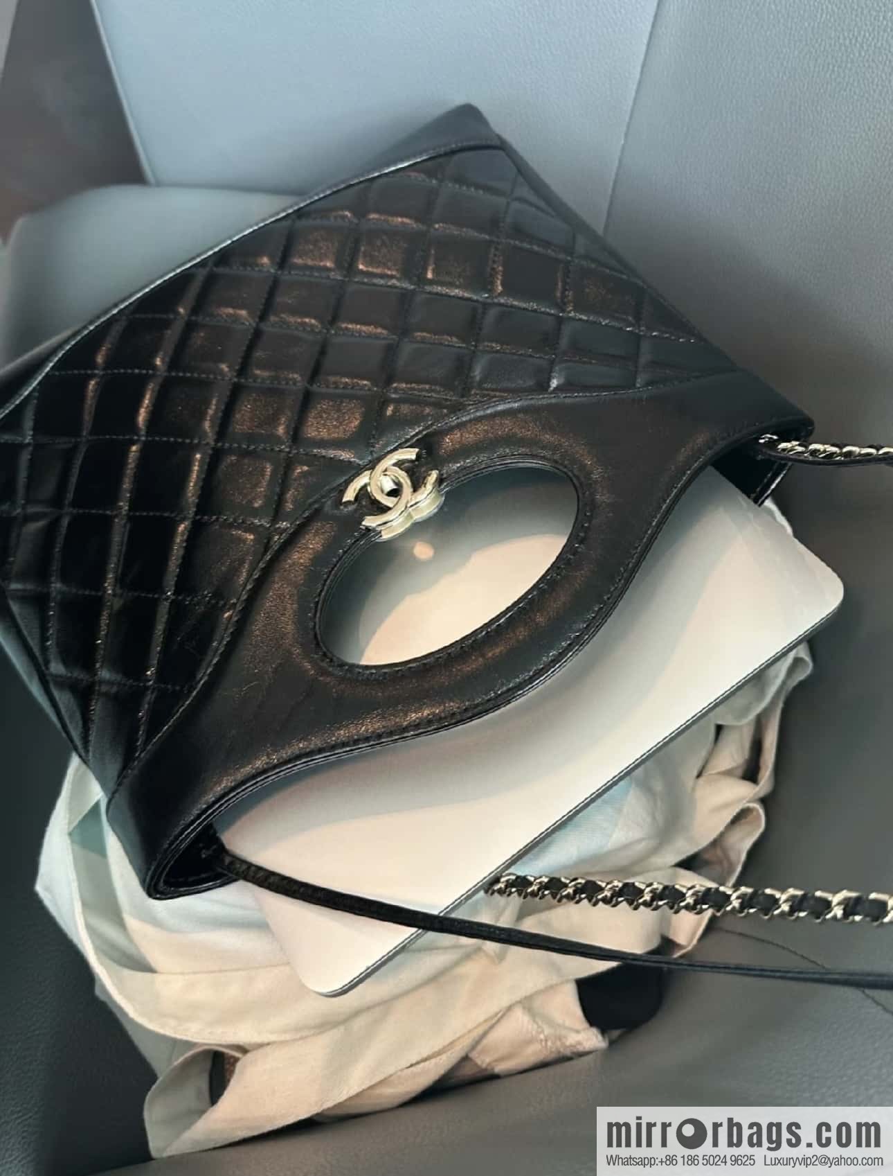 CHANEL 24S new small 31bag oil wax sheepskin AS4853 black