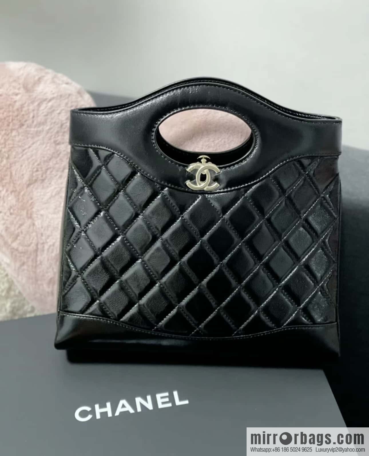 CHANEL 24S new small 31bag oil wax sheepskin AS4853 black